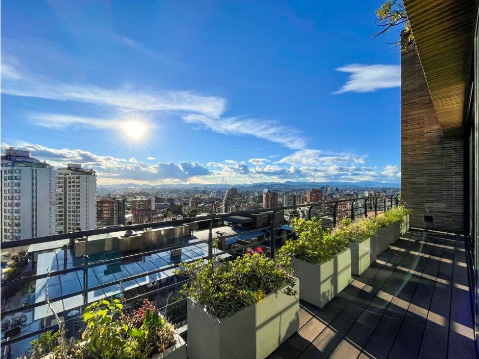 LUJOSO PENTHOUSE EN VENTA - EL RETIRO