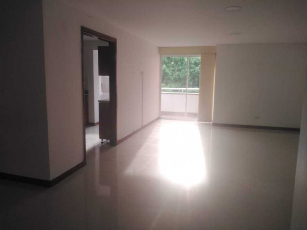 MARAVILLOSO APARTAMENTO EN VENTA ALTO DEL ROSARIO LAURELES MEDELLÍN