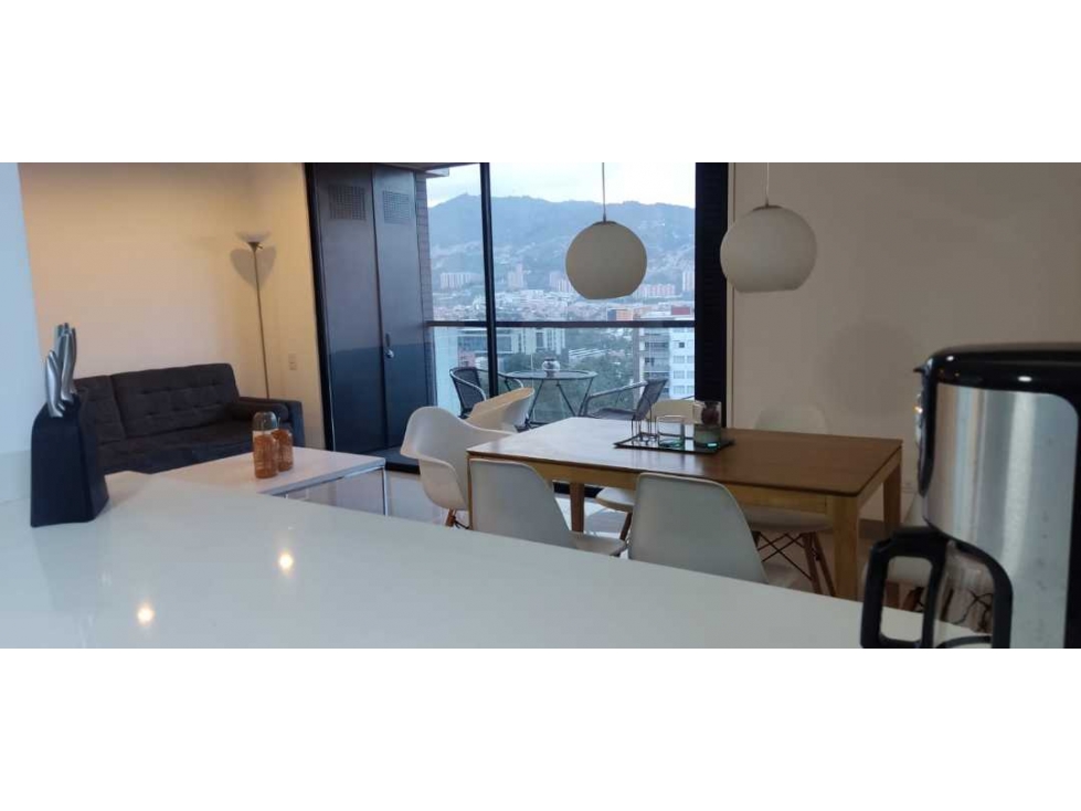 Moderno Apartamento Amoblado en la Frontera Envigado