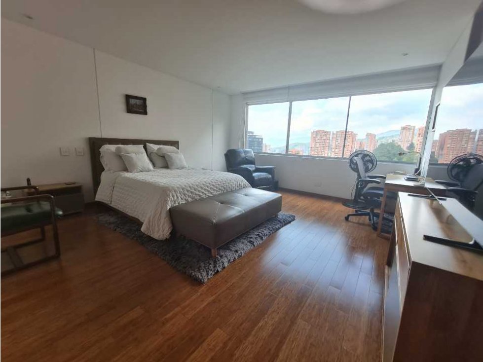 Ofrezco espectacular apartamento sector Tesoro unidad top