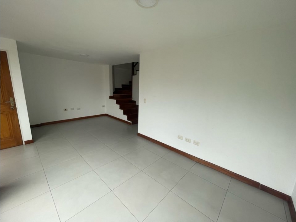 Oportunidad ! Se vende excelente apartamento en Manila