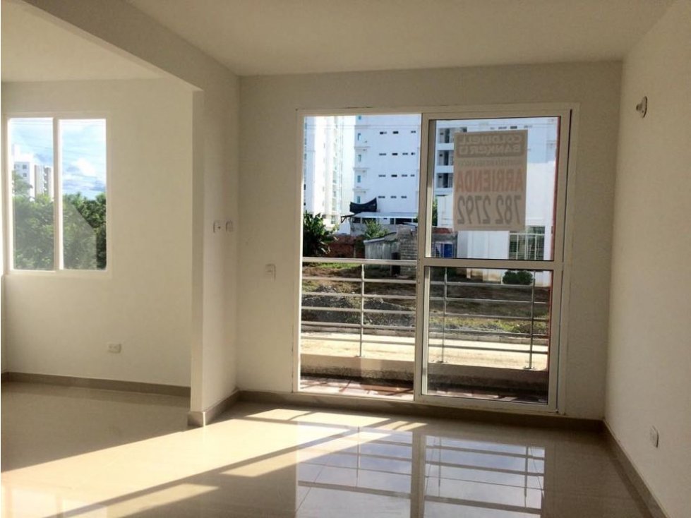 Se arrienda apartamento en coral