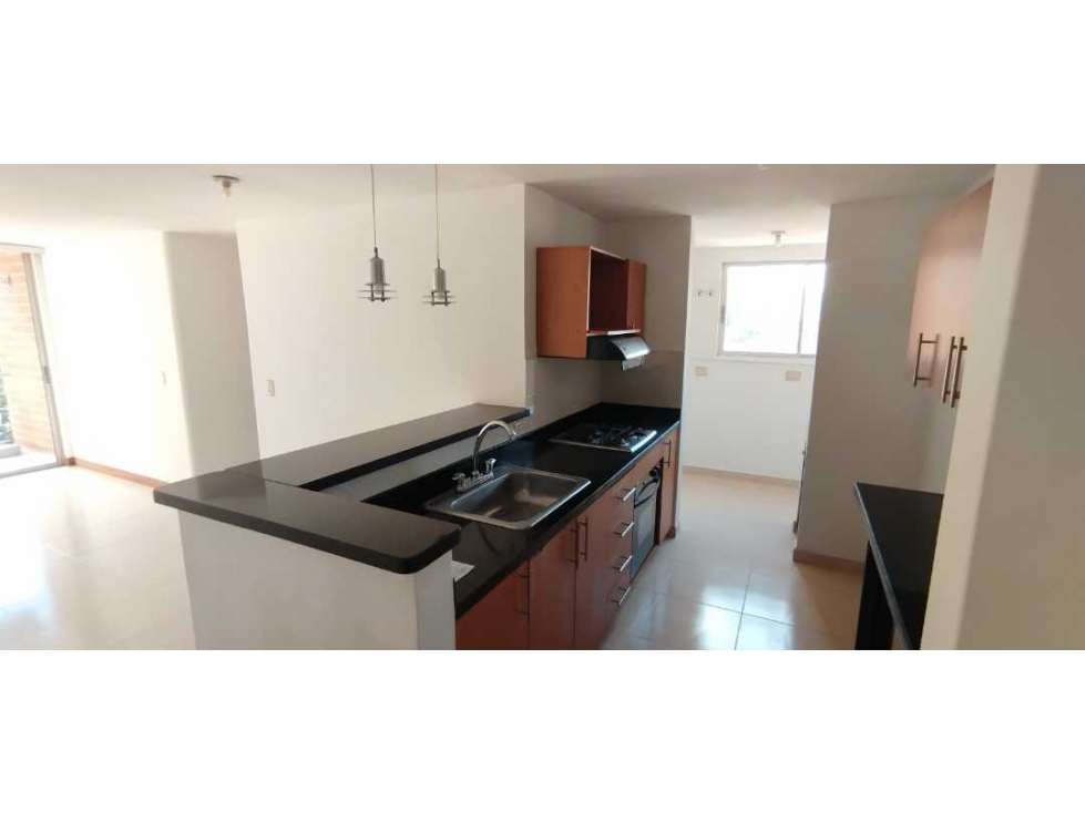 Se arrienda apartamento en cumbres envigado