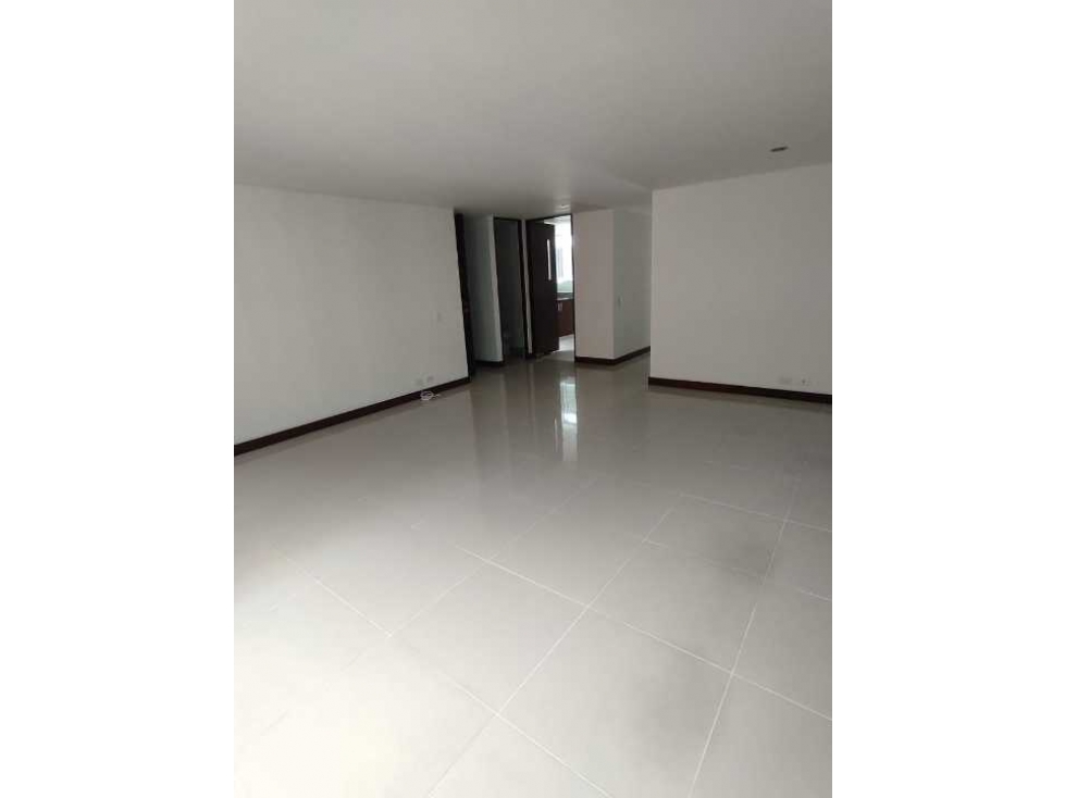 Se Arrienda Apartamento en Medellín Poblado