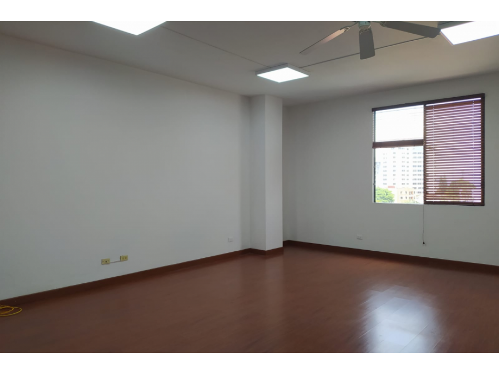 Arriendo, Oficina Avenida bolivar Armenia Quindío