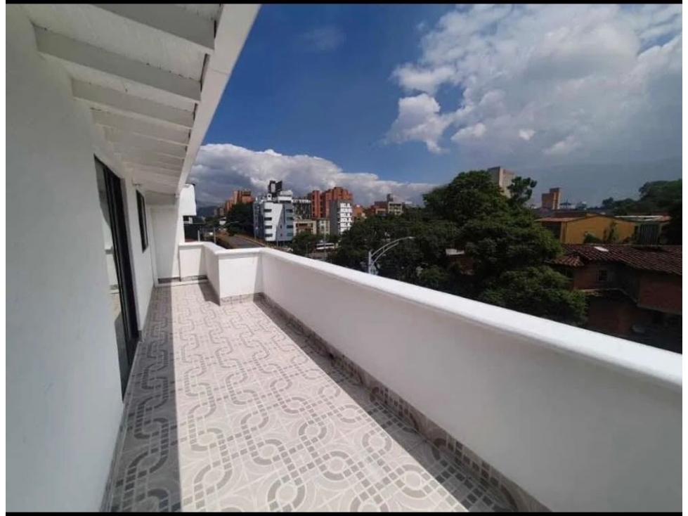 SE VENDE AMPLIO APARTAMENTO EN BELEN FATIMA