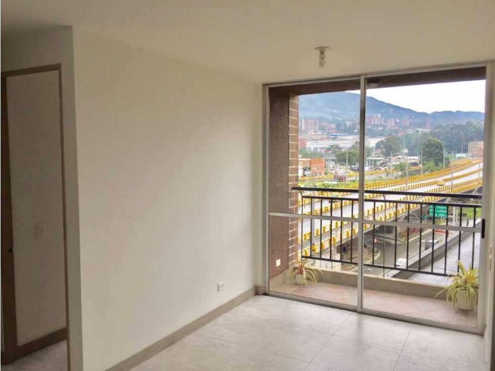 Se Vende Apartamenro en Sabaneta cerca a Estación metro la Estrella.e