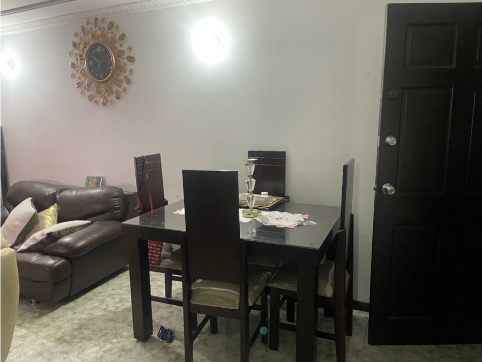 SE VENDE APARTAMENTO 2 PISO PRIMERO DE MAYO (KD) W6537213