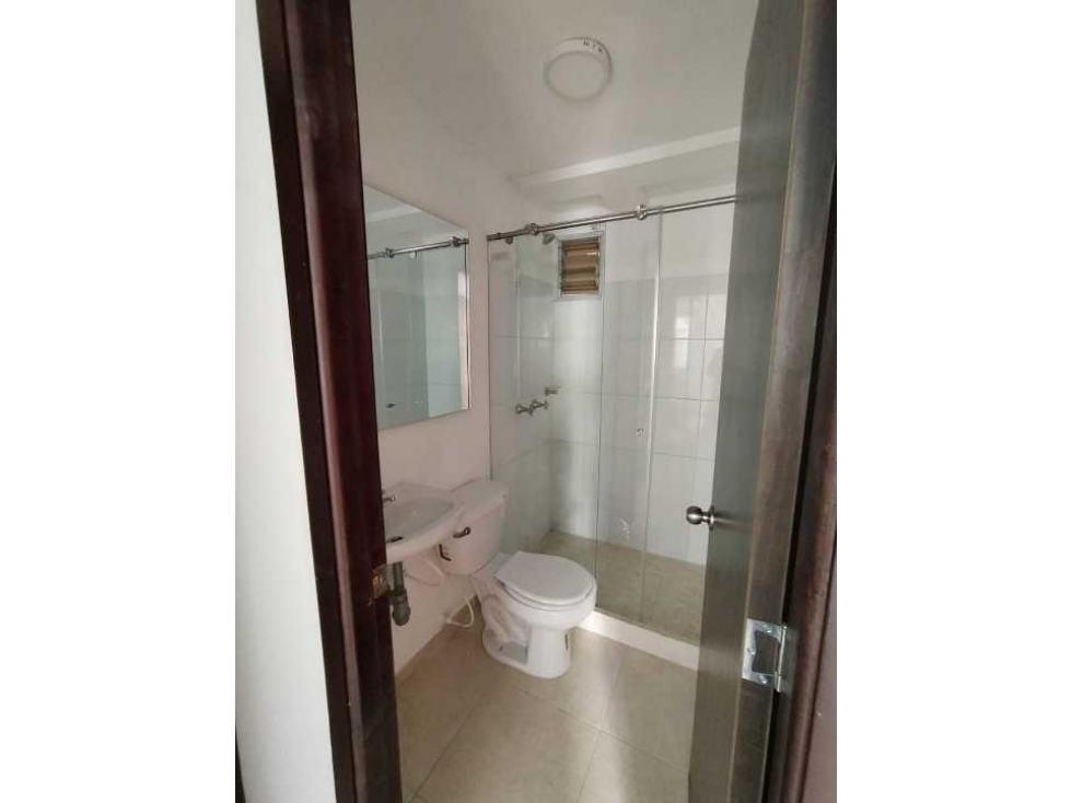 SE VENDE APARTAMENTO CENTENARIO