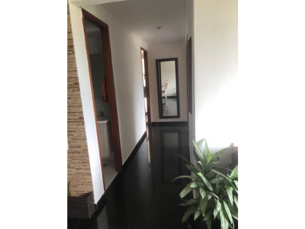 SE VENDE APARTAMENTO EN BELEN LA PALMA CON PARQUEADERO