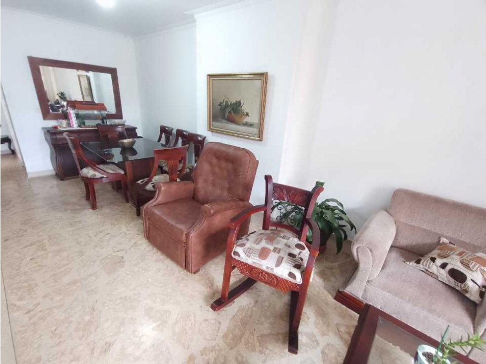 SE VENDE APARTAMENTO EN LA CASTELLANA CERCA AL EXITO LAURELES