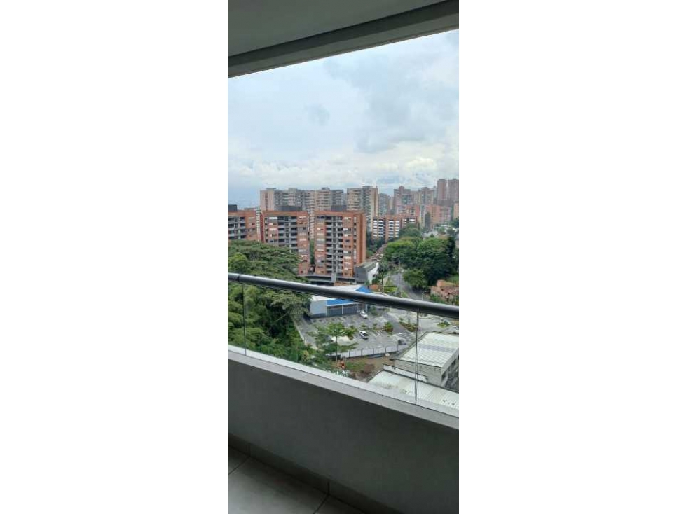 SE VENDE    APARTAMENTO  ENVIGADO / POR LA INTERMEDIA CON EL ESCOBERO