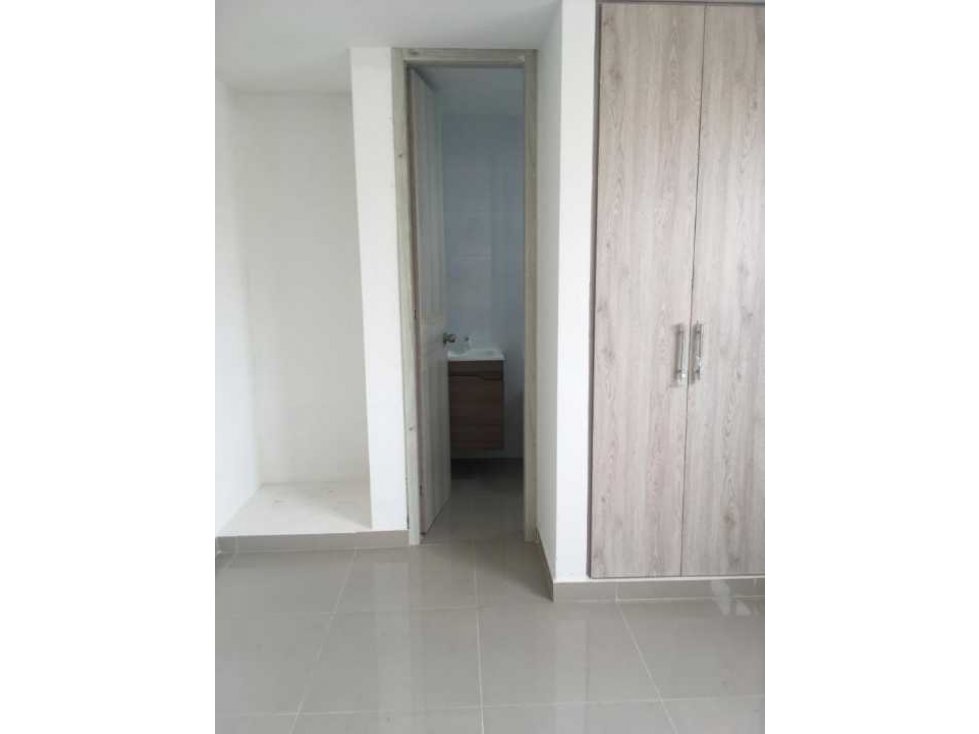 SE VENDE APARTAMENTO PARA ESTRENAR GOLF