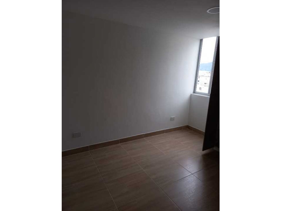 Se vende Apartamento,  zona : fundadores norte.