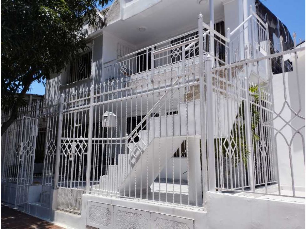 Se Vende Casa ( Bifamiliar) en las Palmas