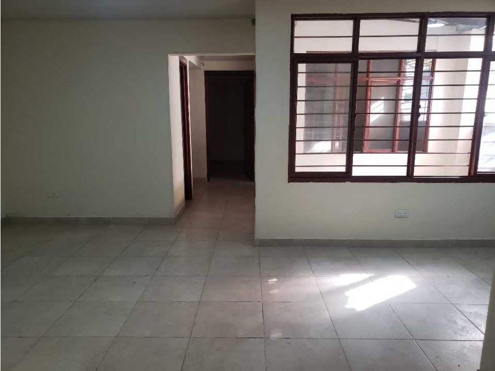 SE VENDE CASA CALI, CENTRO LA BASE.D