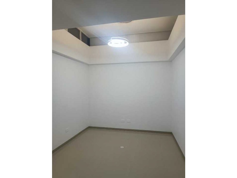 SE VENDE CASA EN CONDOMINIO B/ NUEVA GRANADA T.P