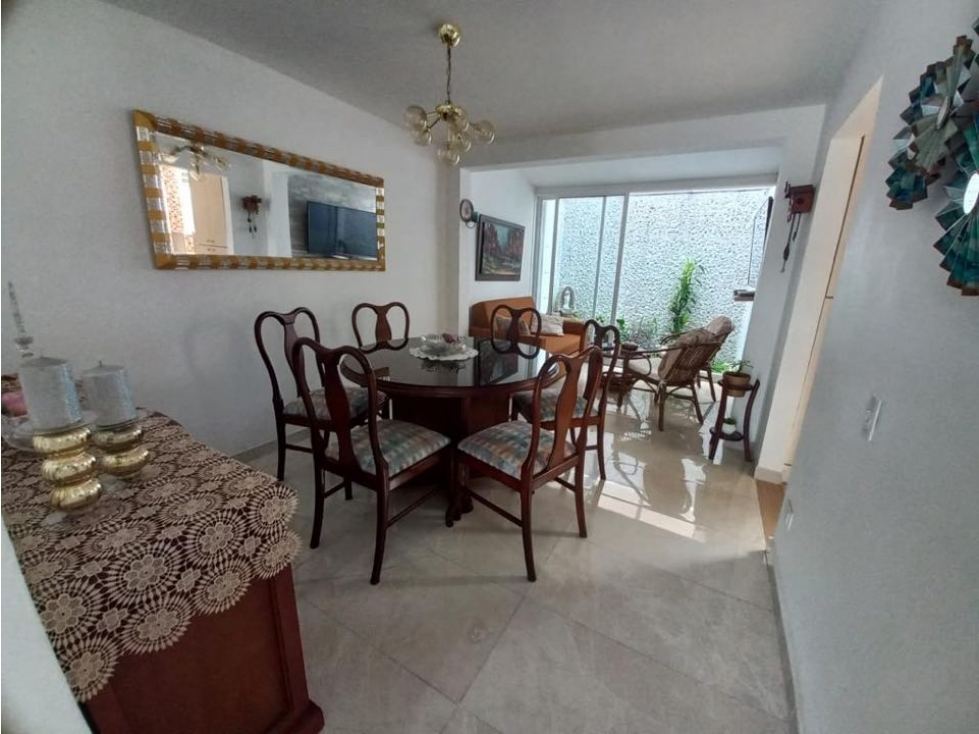 SE VENDE CASA EN CONDOMINIO QUINTAS DE DON SIMÓN CVMM