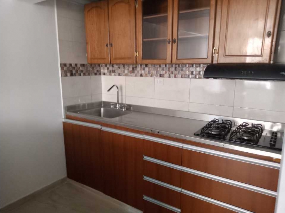 SE VENDE APARTAMENTO EN EL SECTOR NAVARRA DE BELLO LUGAR BONITO