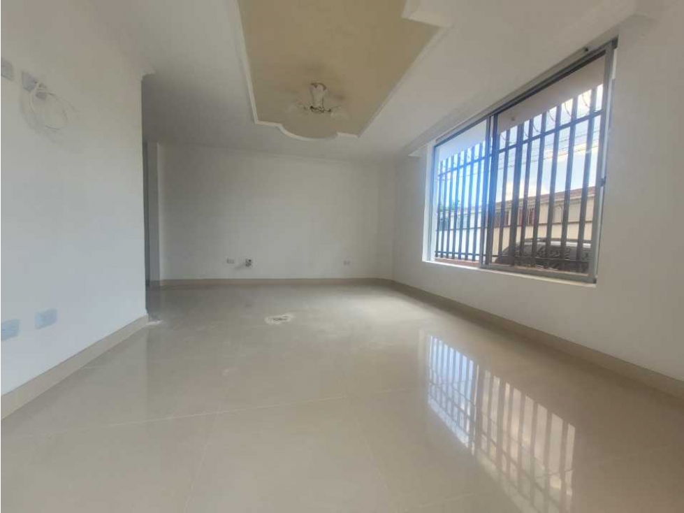 Se vende casa en el sector de la pradera en conjunto cerrado  OFERTA