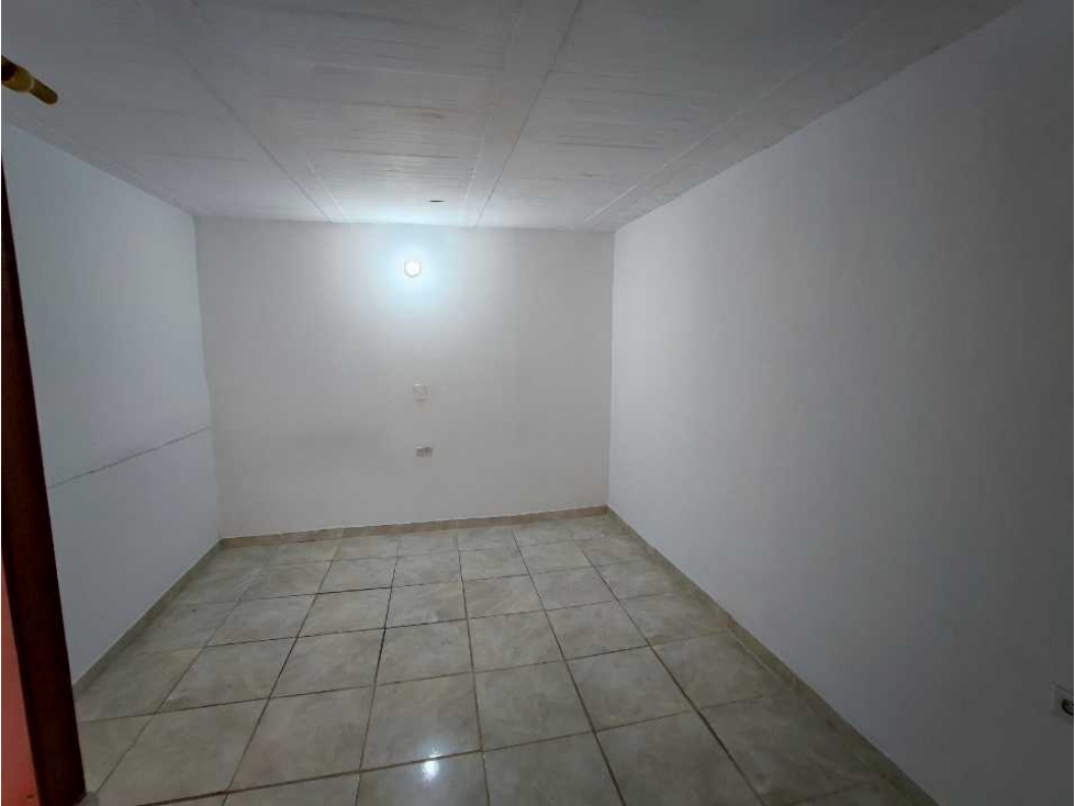 SE VENDE CASA UNIDAD CERRADA ROBLEDO PALENQUE MEDELLIN