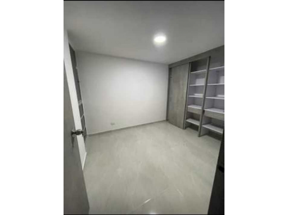 Se vende espectacular apartamento en unidad cerrada Monet sion