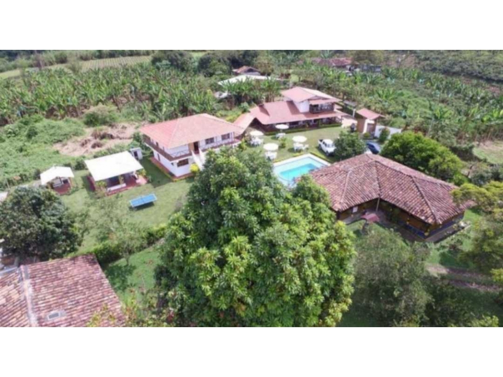 SE VENDE FINCA HOTEL TURISTICA Y PRODUCTIVA  EN QUIMBAYA