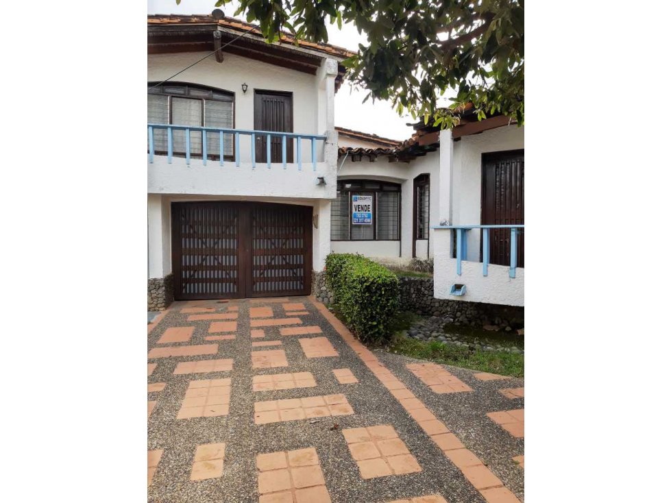 SE VENDE HERMOSA CASA EN EL RECREO, MONTERÍA