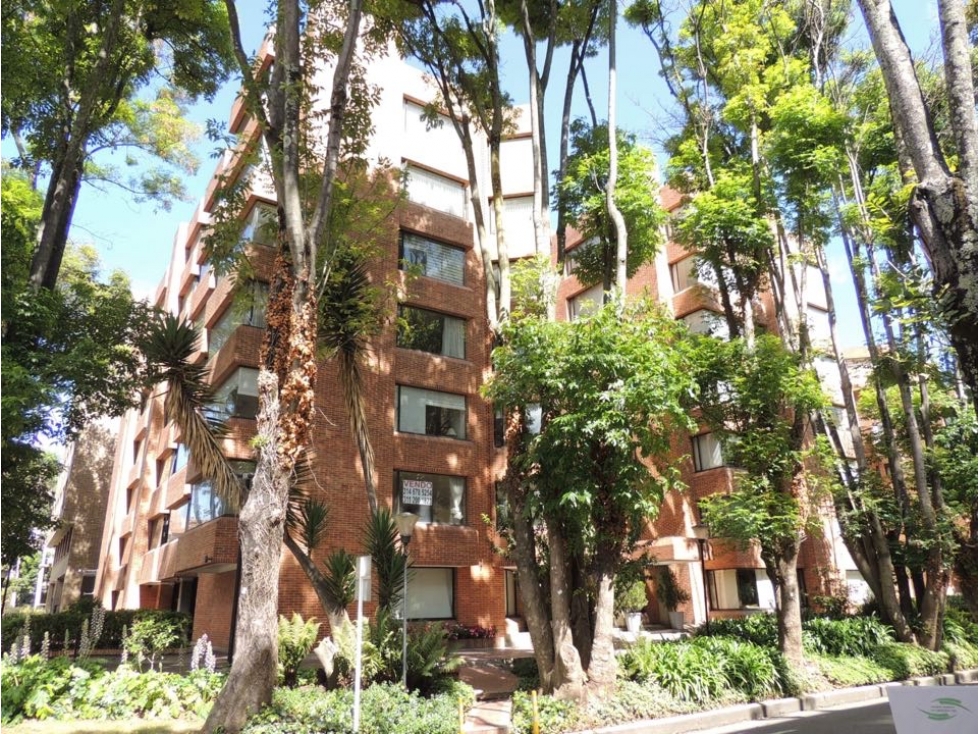 SE VENDE HERMOSO APARTAMENTO EN LA CAROLINA. P