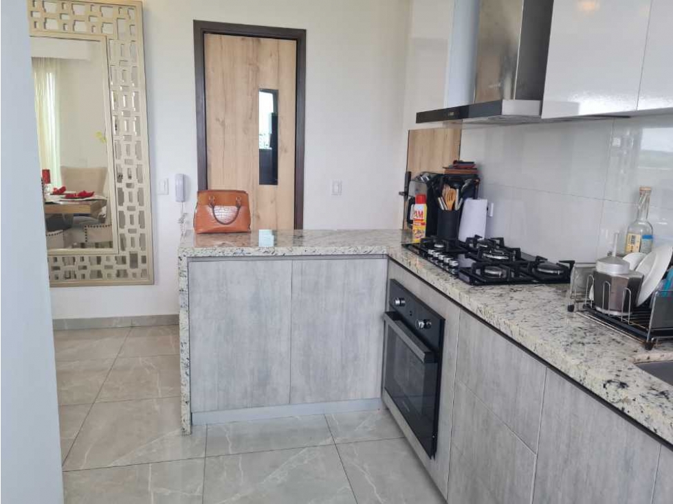 SE VENDE HERMOSO APARTAMENTO EN EL NORTE