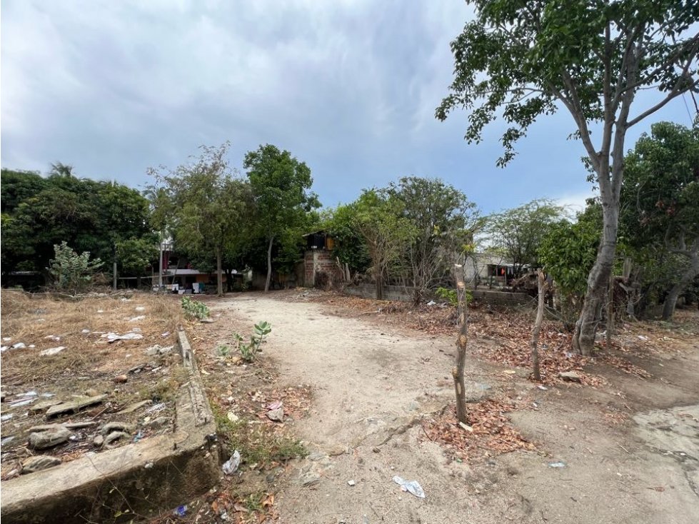 Se vende lote en Aeromar, Santa Marta