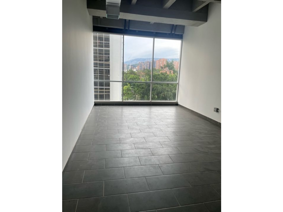 SE VENDE OFICINA PARA ESTRENAR EN EL POBLADO - MEDELLIN (6717514)