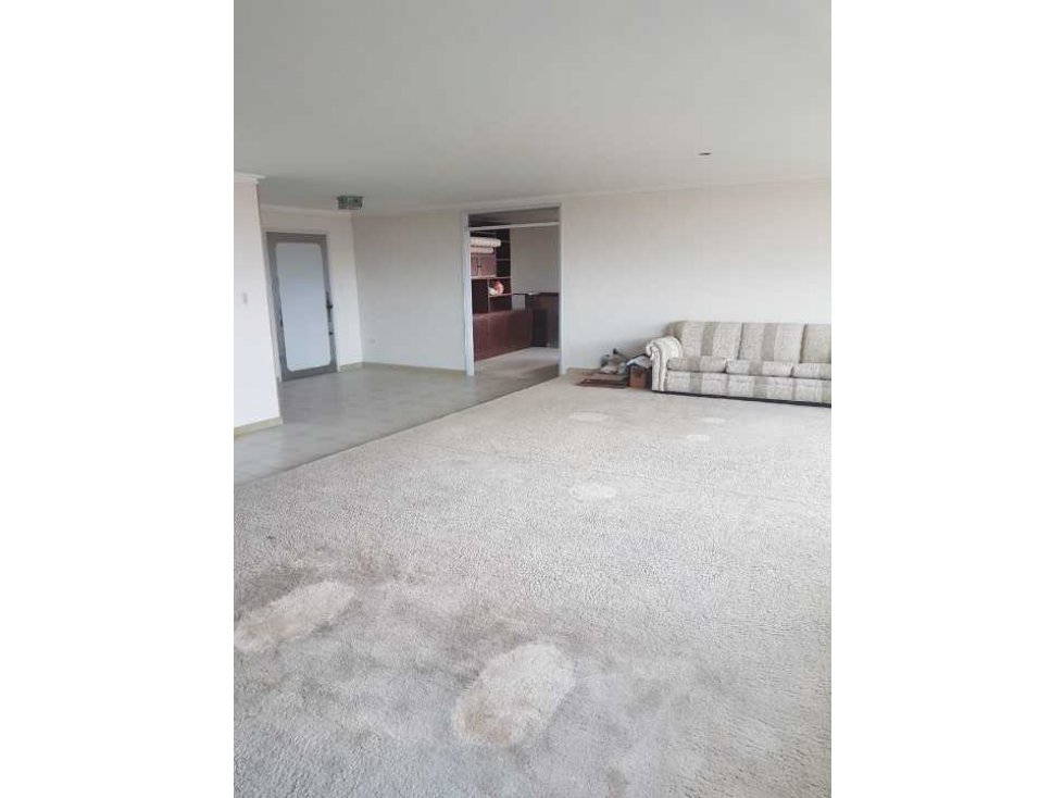 SE VENDE OPORTUNIDAD APARTAMENTO EN ALTO PRADO