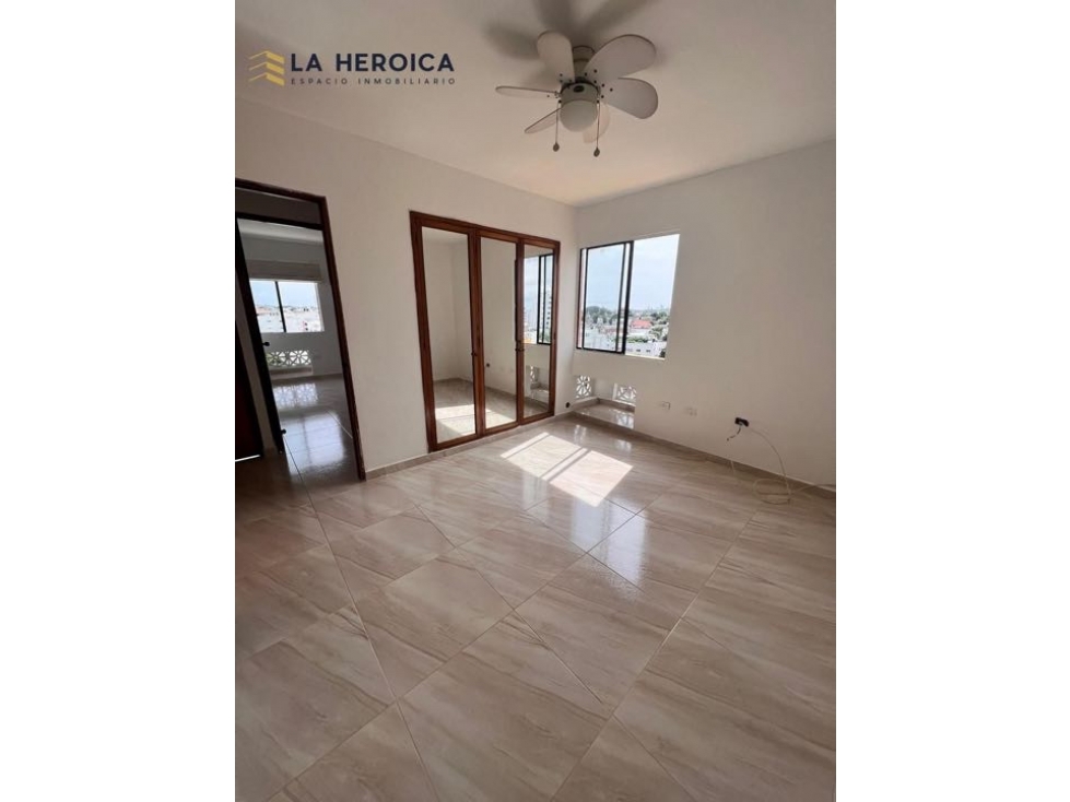 VENDEMOS APARTAMENTO EN EL BOULEVAR DE LA CASTELLANA-CARTAGENA