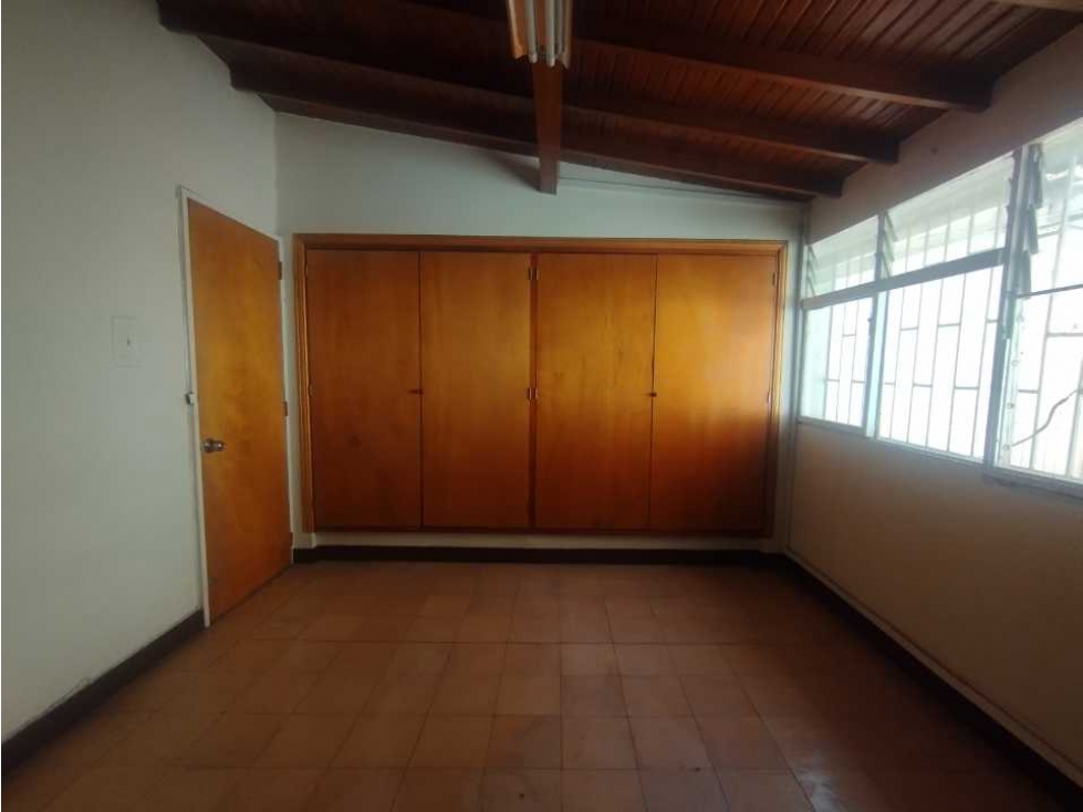 CASA EN  VENTA BELEN ROSALES , MEDELLIN PISO  1