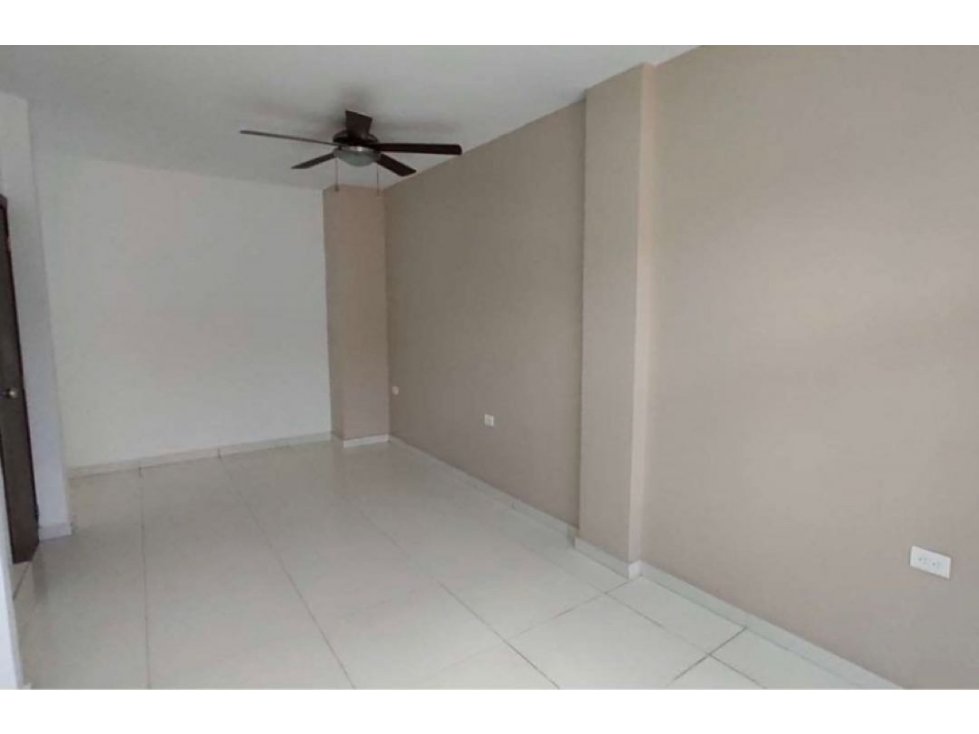 VENDO CASA EN CIUDAD JARDÍN - CODIGO