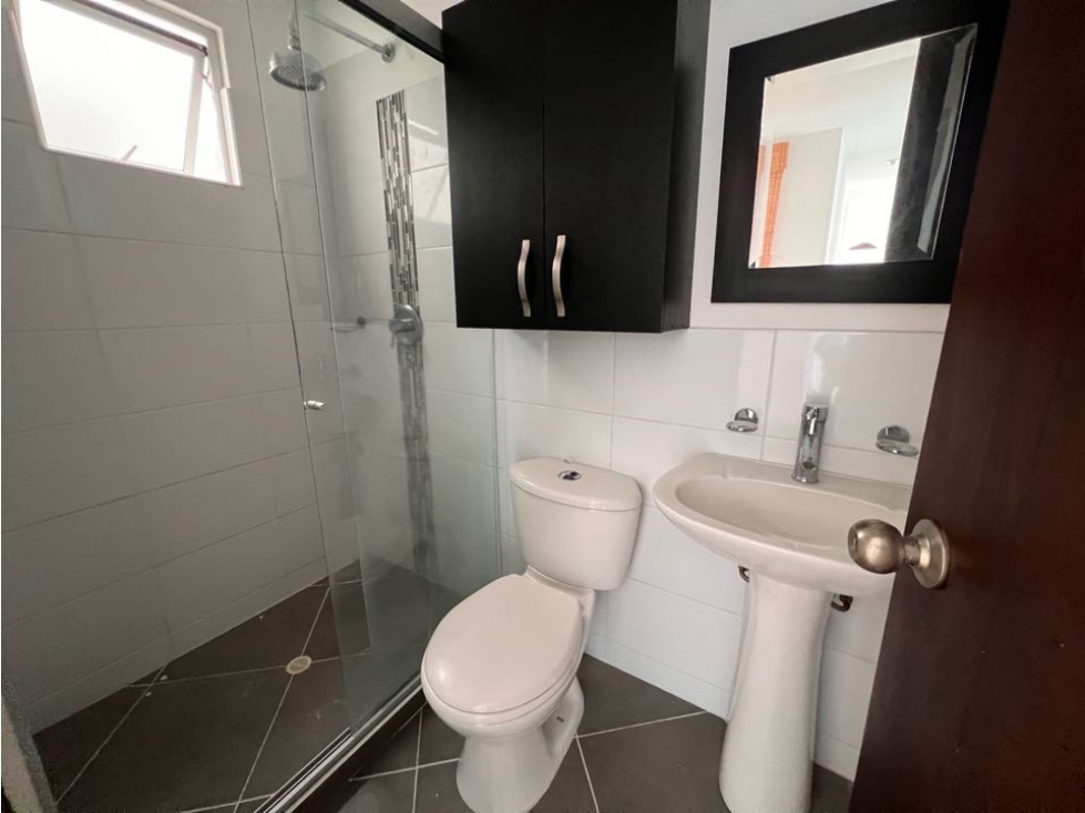 Vendo amplio apartamento en La villa Pereira