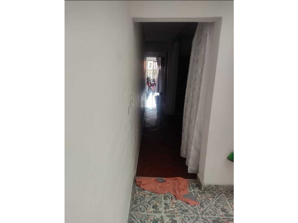 VENDO APARARTAMENTO EN FLORENCIA PARTE BAJA