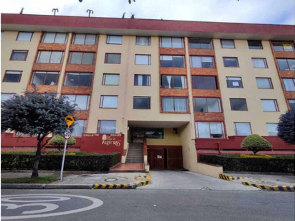 Vendo Apartamento, B. Mónaco, San Felipe Algeciras (HB 7-)