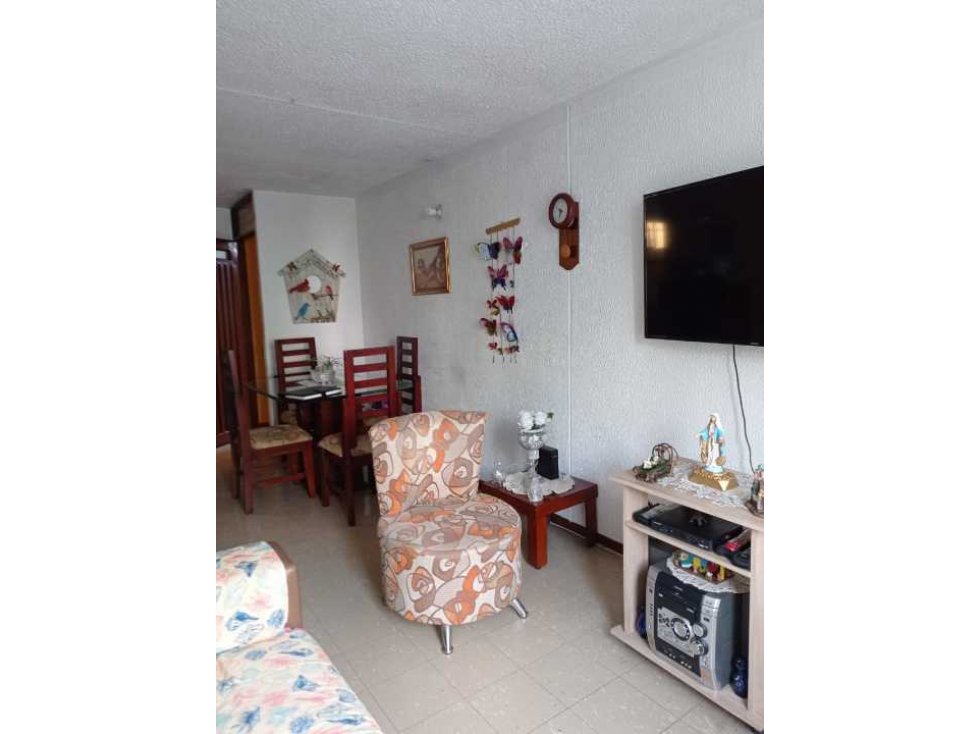 Vendo apartamento Brisas de los Álamos, segundo piso