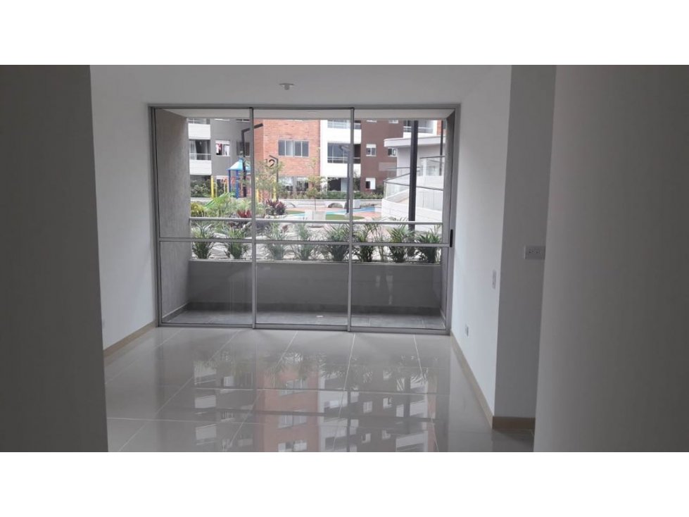 VENDO APARTAMENTO CON TERRAZA