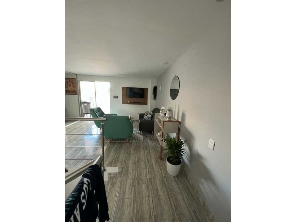 VENDO APARTAMENTO DUPLEX EN CABAÑITAS, BELLO, PISO 5 y 6