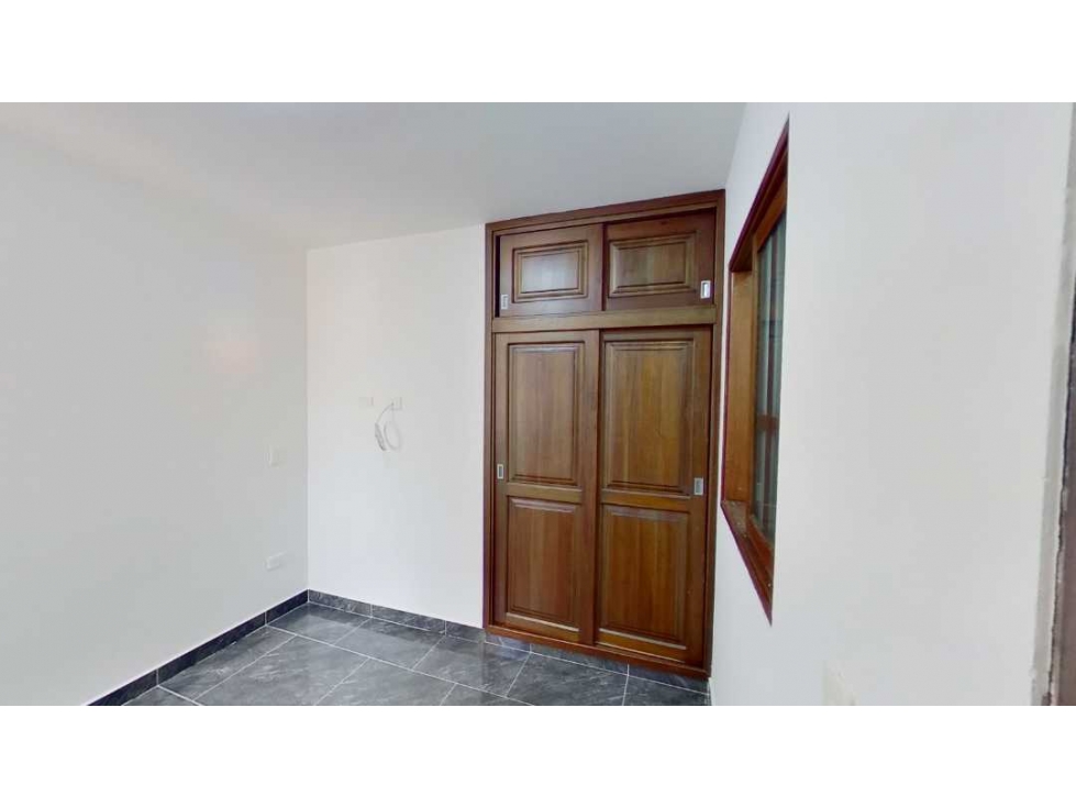 VENDO APARTAMENTO EN BELEN ROSALES CON PARQUEADERO