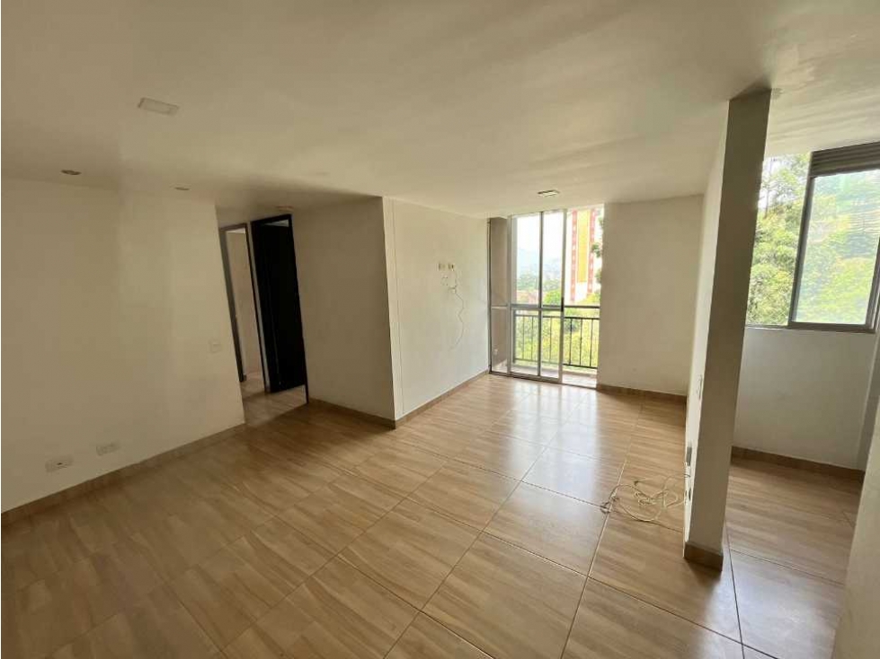 VENDO APARTAMENTO EN CALASANZ PARTE BAJA