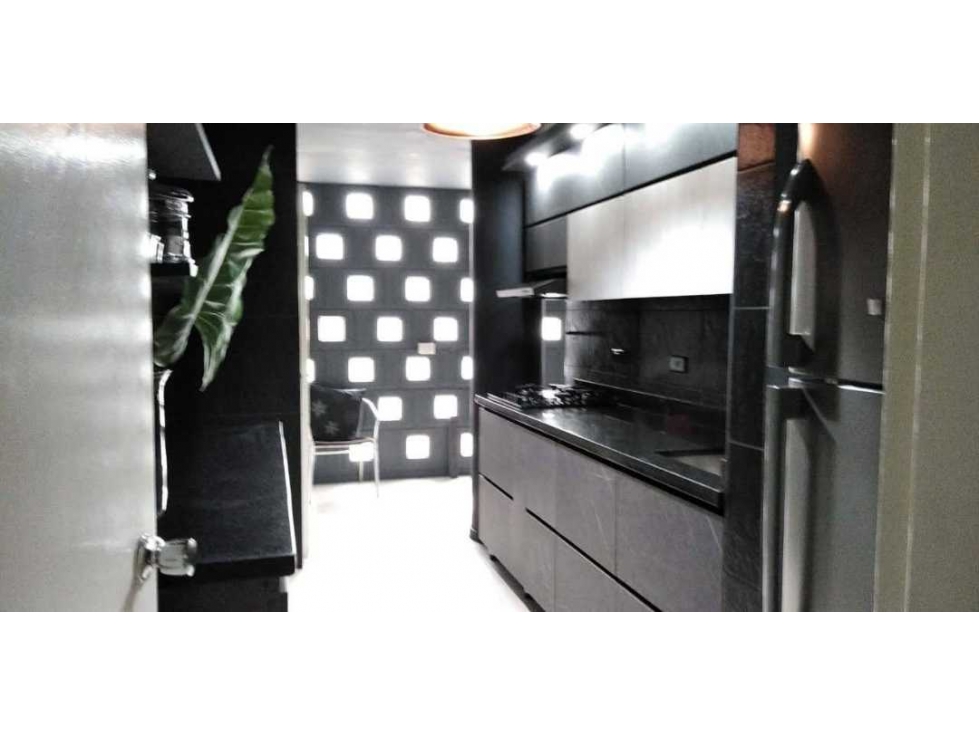 VENDO APARTAMENTO EN EL CENTRO DE MEDELLIN, CERCA A AVENIDA ORIENTAL