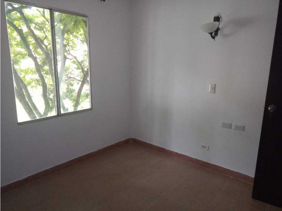 Vendo apartamento en el sur de cali barrio ciudad 2000 unidad alborada