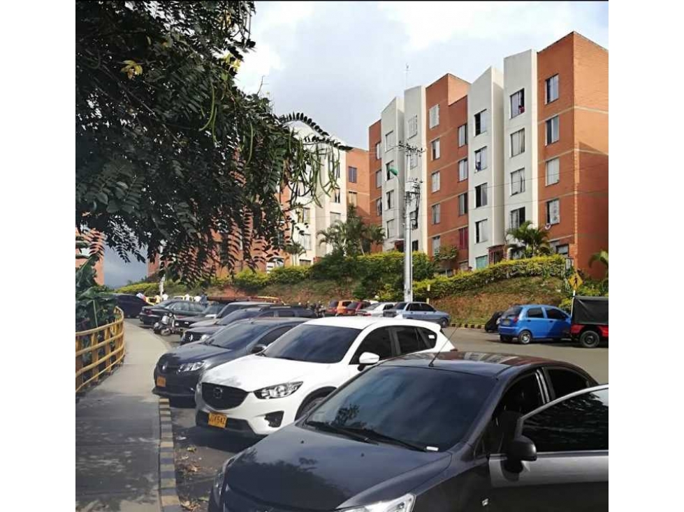 Vendo apartamento en el sur de cali altos de santa helena unidad