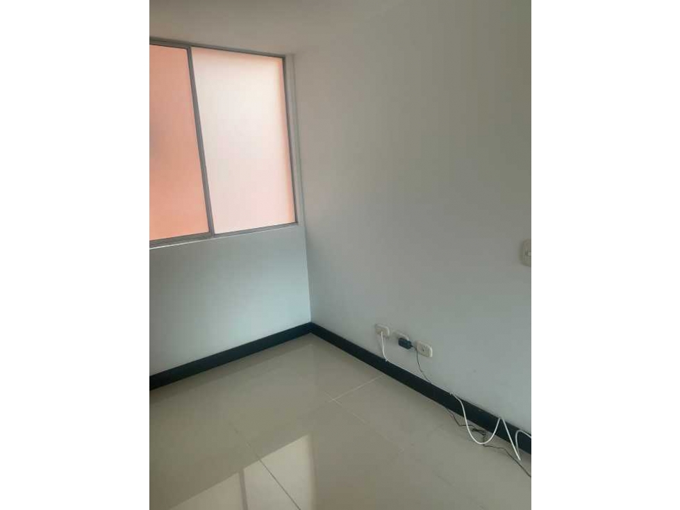 Vendo apartamento en Envigado, unidad cerrada sector Camino verde.