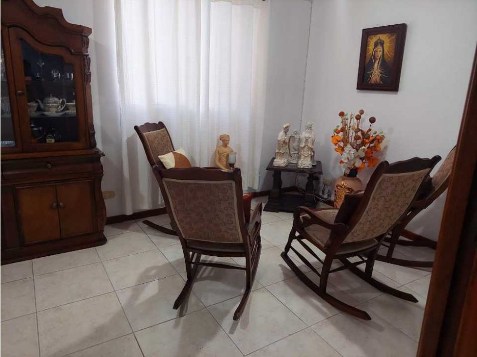 Vendo apartamento en Medellín Loma de los Bernal