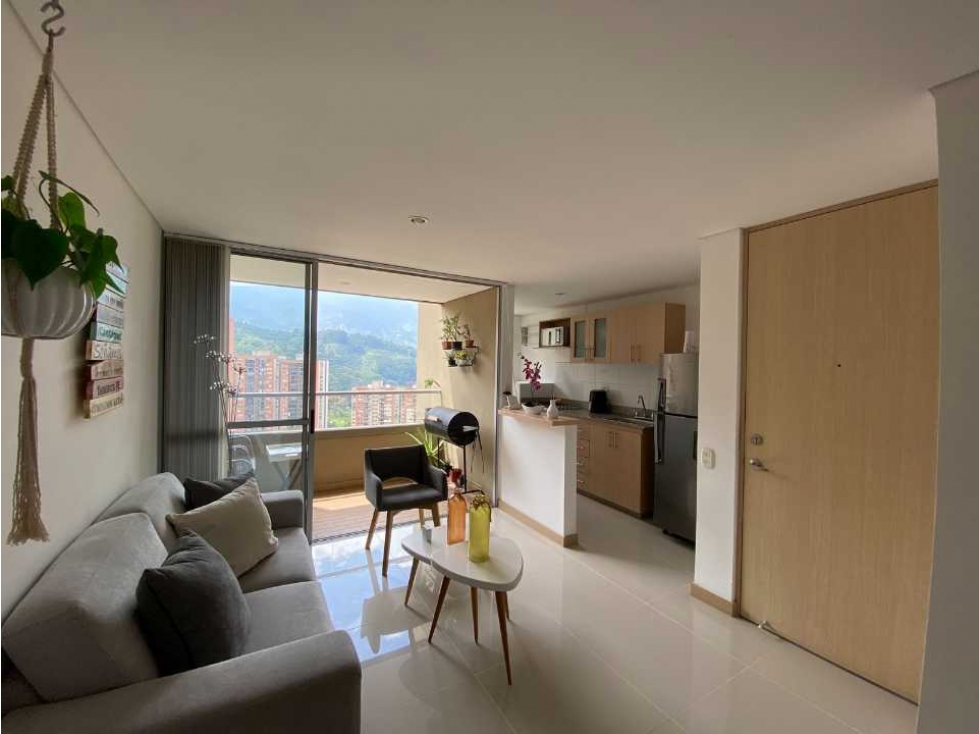 VENDO APARTAMENTO EN SABANETA LOMA DE SAN JOSE